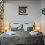 Id Regal Residence